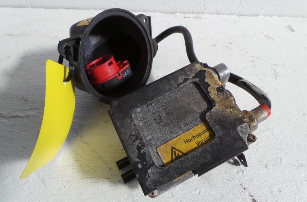 Opel Omega B Bj.98 Vorschaltger&auml;t Xenon Steuerger&auml;t 90565932 HELLA